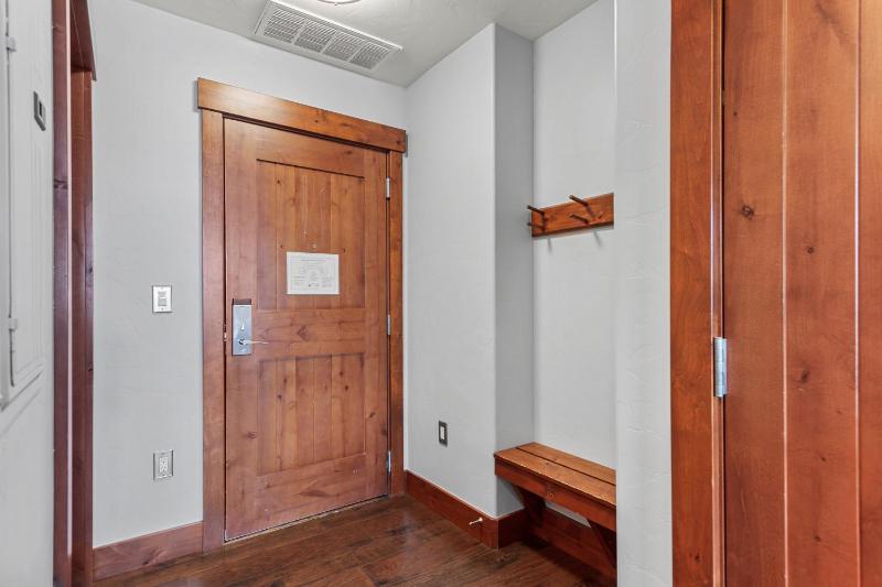 One Ski Hill Place Condo: Peak 8 Ski In/Out Resort Amenities - image 6
