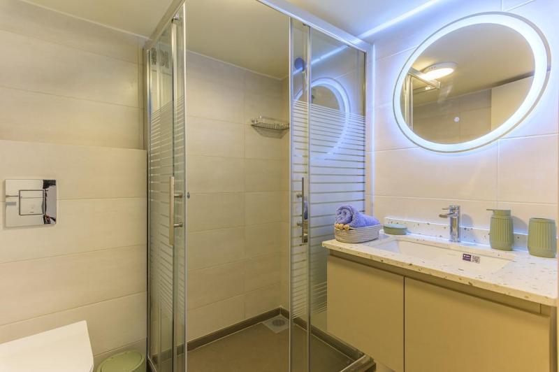 Coral 1BR Apartment In Mar Mikhael - image 12
