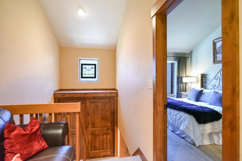 Village Point Alpine Townhome - Walk to Lifts/Town Close to Everything - image 10