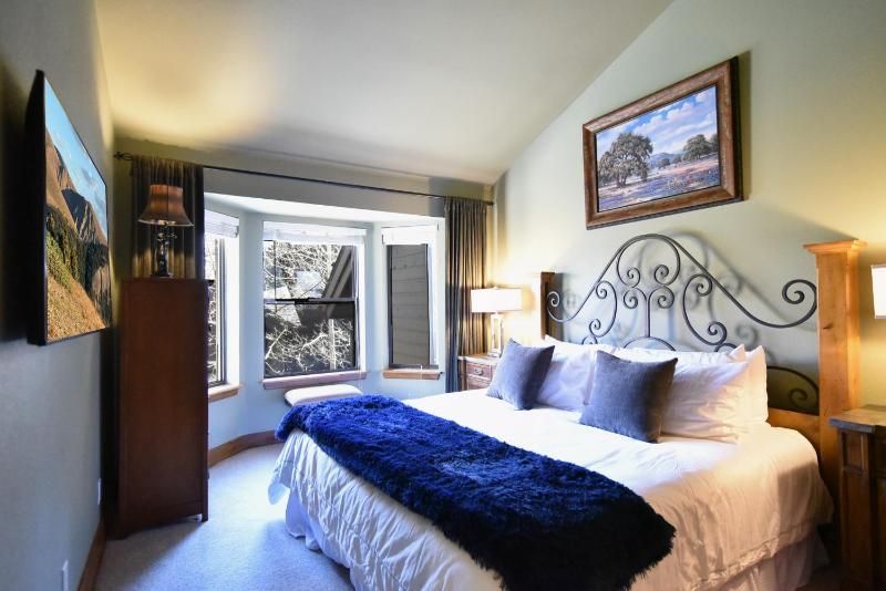 Village Point Alpine Townhome - Walk to Lifts/Town Close to Everything - image 28