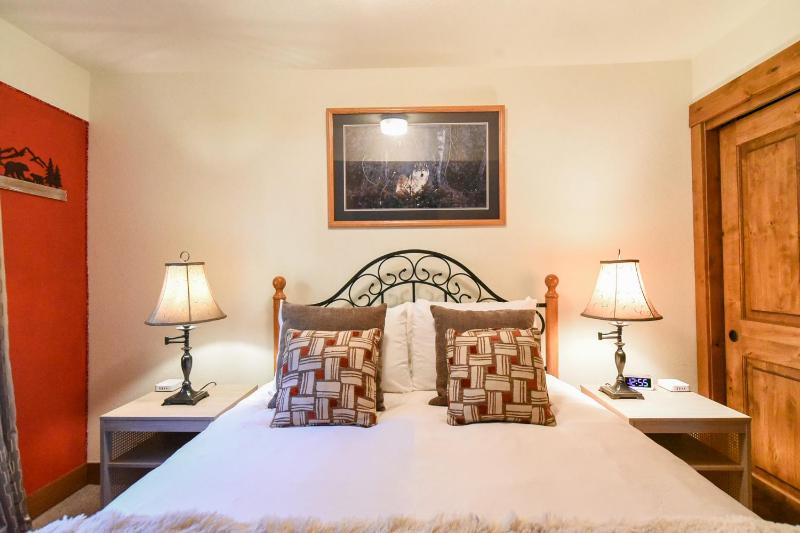Village Point Alpine Townhome - Walk to Lifts/Town Close to Everything - image 15