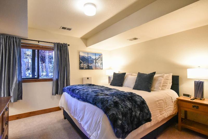 Village Point Alpine Townhome - Walk to Lifts/Town Close to Everything - image 19