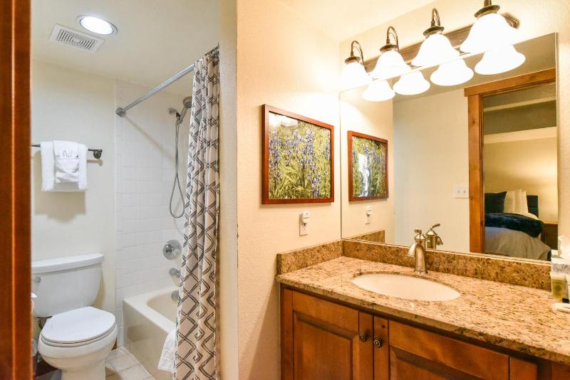 Village Point Alpine Townhome - Walk to Lifts/Town Close to Everything - image 30