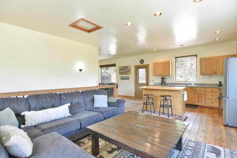 Breck Mountain Lookout - Dog Friendly Home - image 8