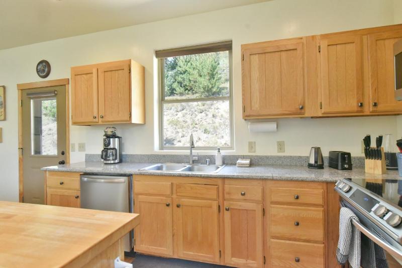 Breck Mountain Lookout - Dog Friendly Home - image 26