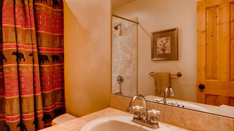 Mountain Lodge at Snowshoe: Beautiful Location Views - image 22