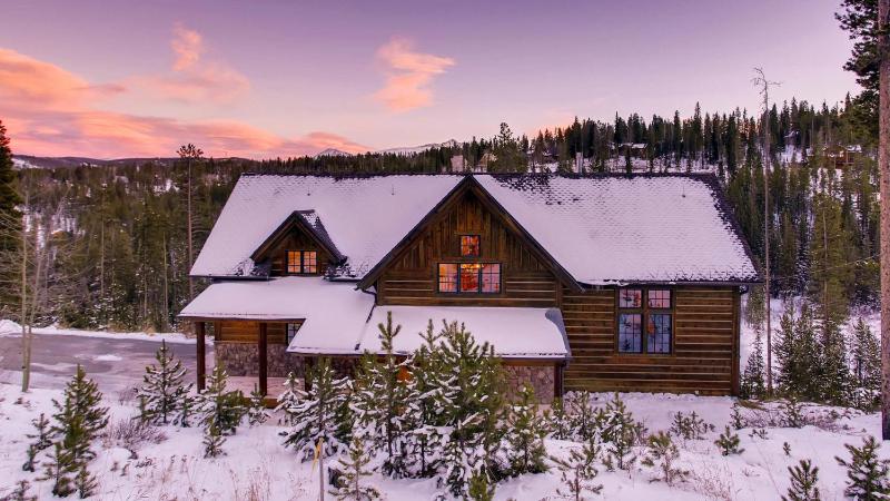 Mountain Lodge at Snowshoe: Beautiful Location Views - image 6