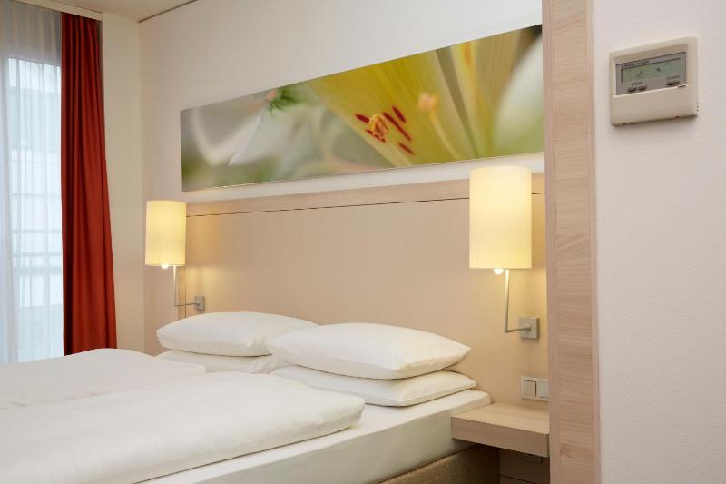 H+ Hotel Munchen - image 5