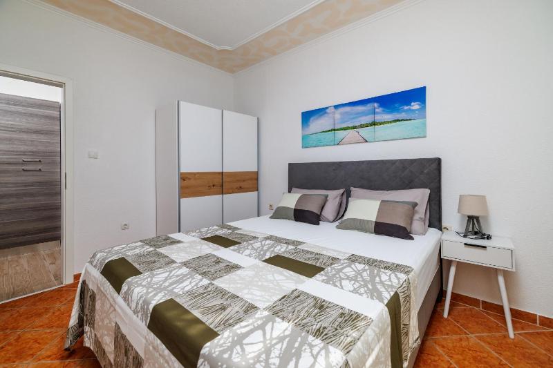 Apartments Pera - image 15
