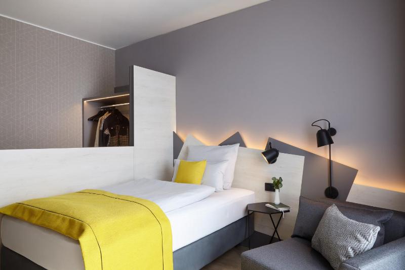 Candlewood Suites Dusseldorf Airport by IHG - image 19
