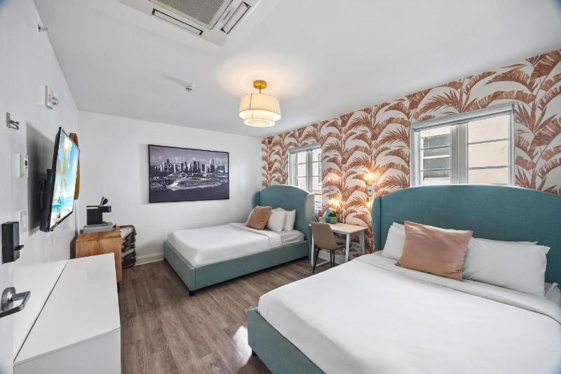 Luxuri Suites - image 11