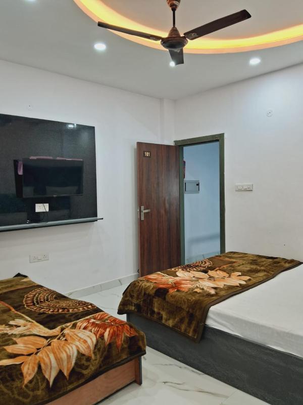 Aditya Home Stay - image 2