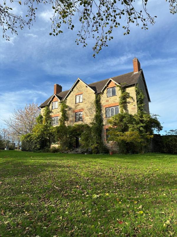 Abbey Farm Bed And Breakfast - image 24