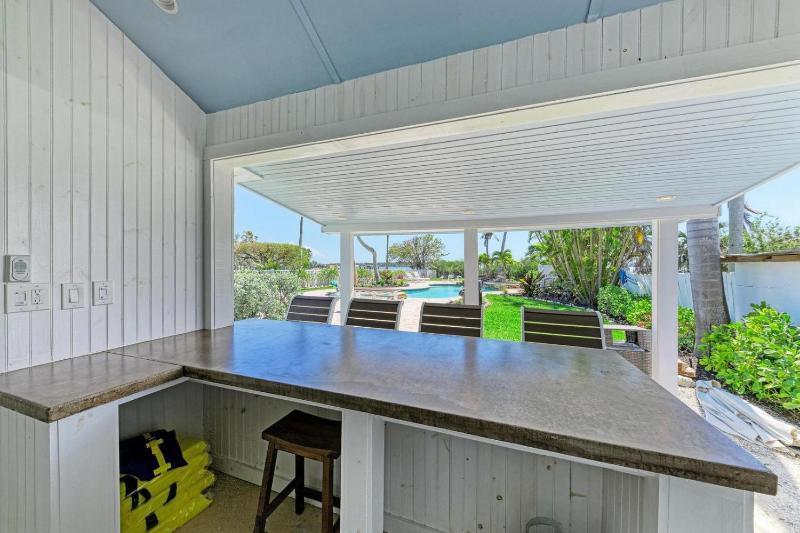 Crooked Coconut: Resort Pool & Spa Dock - image 25