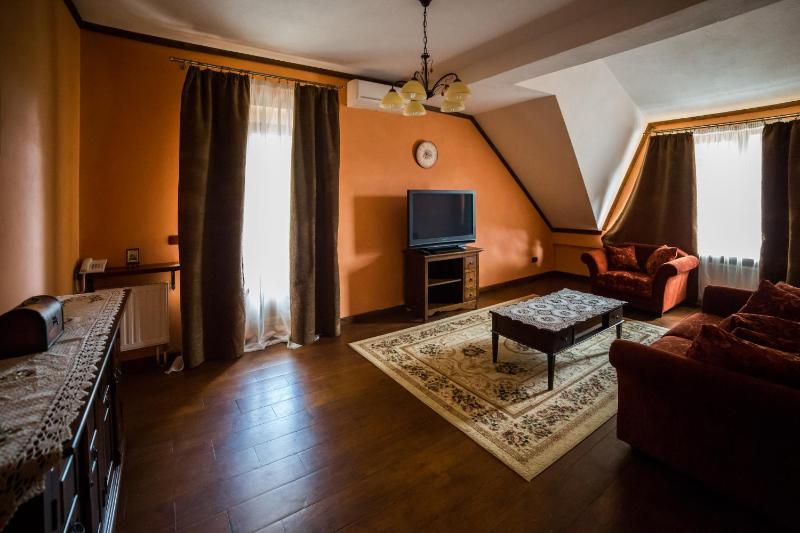 Suite with Balcony image 4