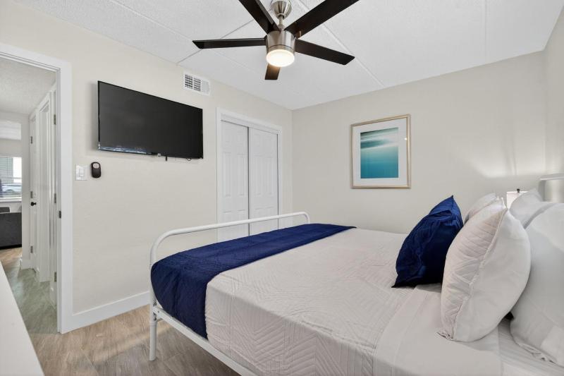 Sunset Beach Suites Unit 4 - image 49