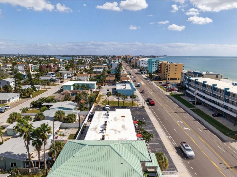 Sunset Beach Suites Unit 2 - image 26