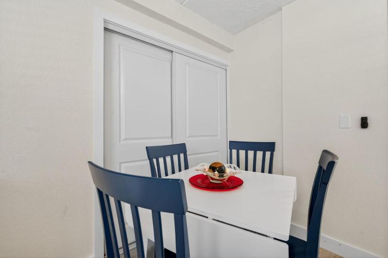 Sunset Beach Suites Unit 2 - image 5