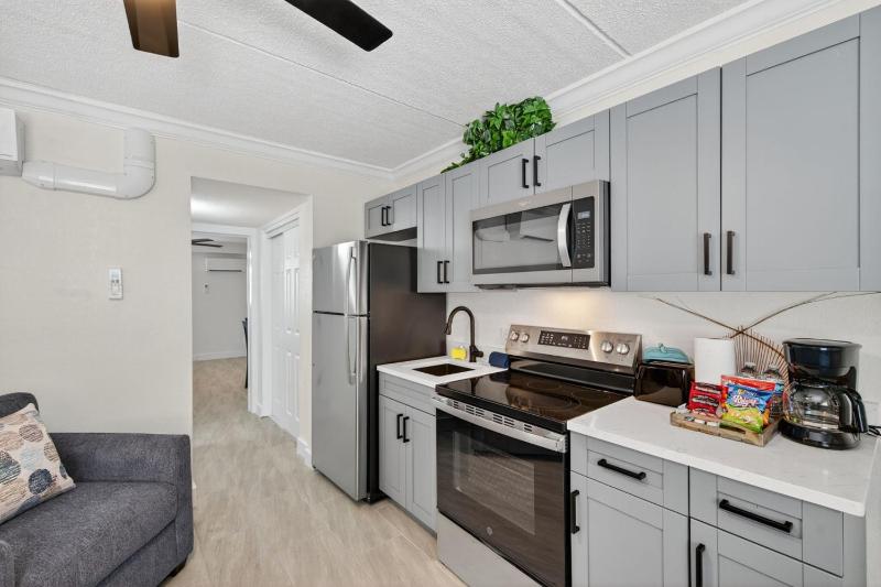 Sunset Beach Suites Unit 2 - image 27