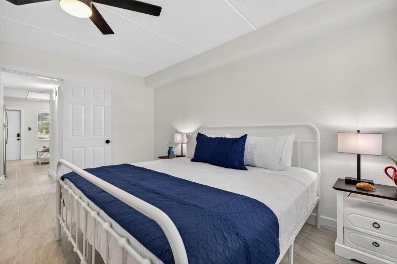 Sunset Beach Suites Unit 2 - image 30