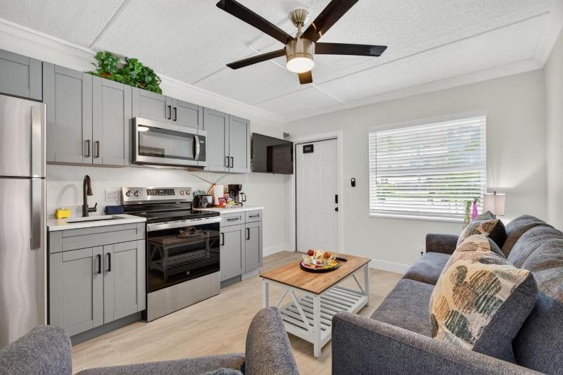 Sunset Beach Suites Unit 2 - image 43