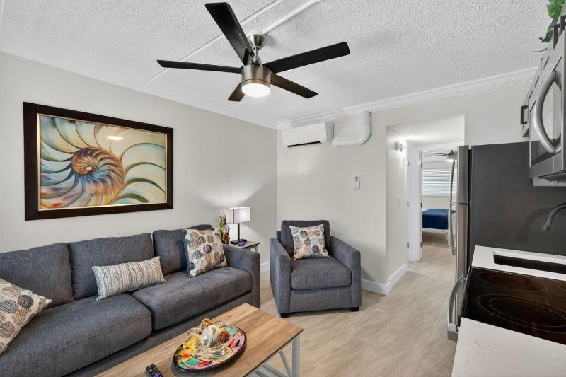 Sunset Beach Suites Unit 2 - image 35