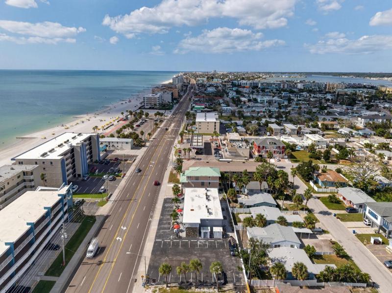 Sunset Beach Suites Unit 3 - image 19