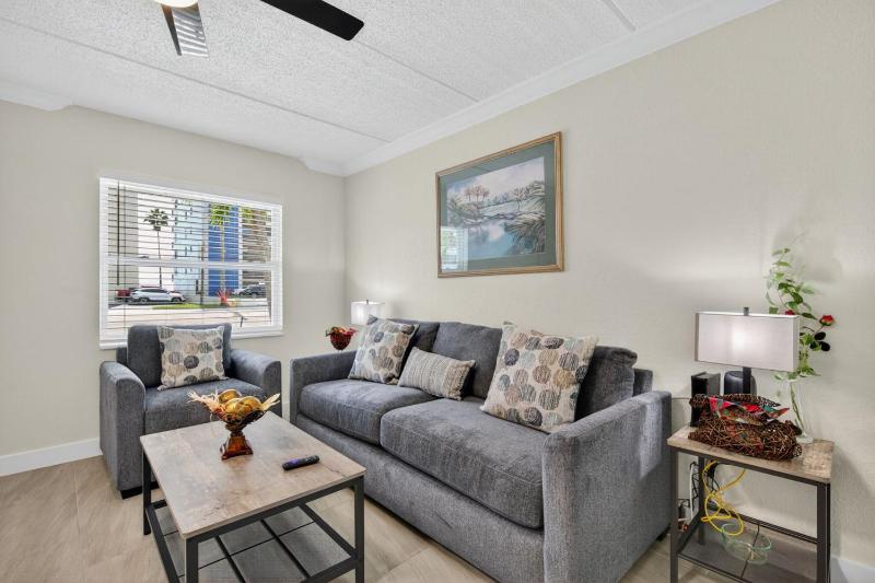 Sunset Beach Suites Unit 3 - image 29
