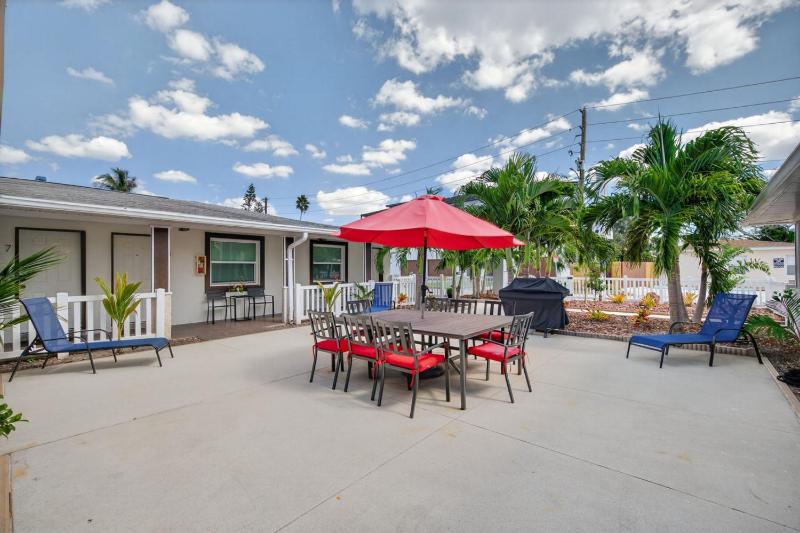 Park Shores Suites Unit 9 - image 18