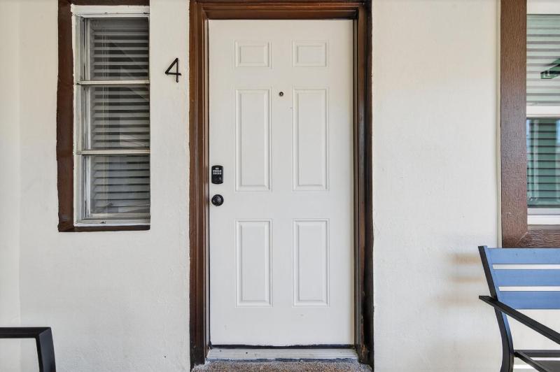 Park Shore Suites Unit 4 - image 41