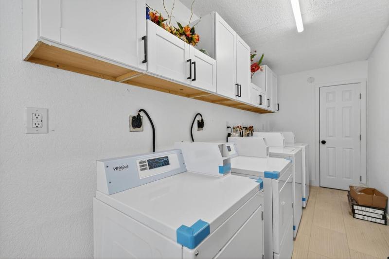 Sunset Beach Suites Unit 7 - image 4