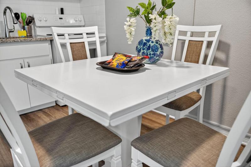 Sunset Beach Suites Unit 7 - image 6