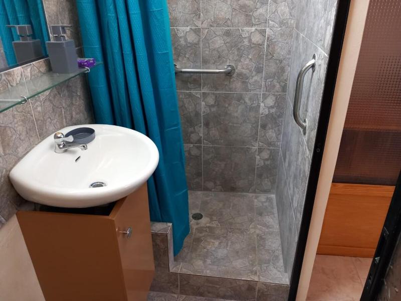 Diamond Breeze - Fully furnished apartment - image 11