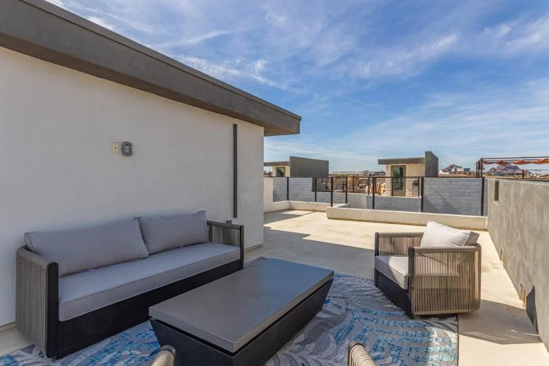 Modern Luxury at Skysong - image 8