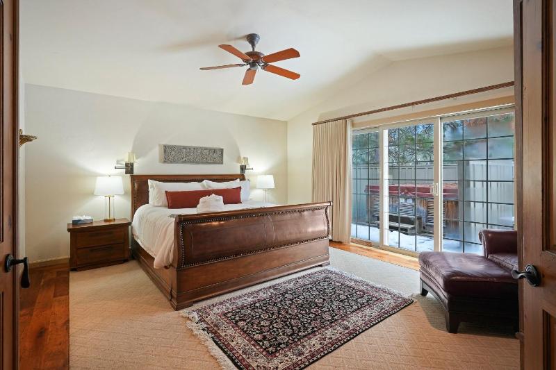 20 Red Cedar - image 36