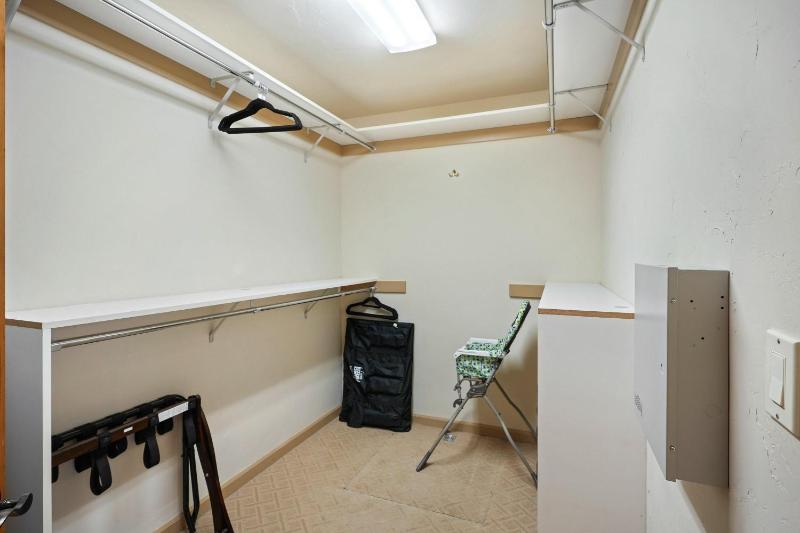 20 Red Cedar - image 23