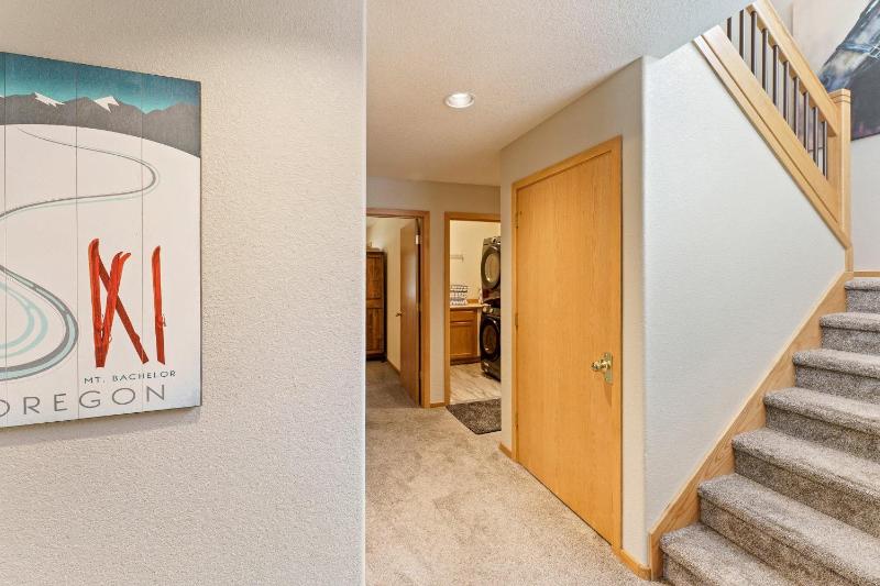 37 Kinglet - image 32