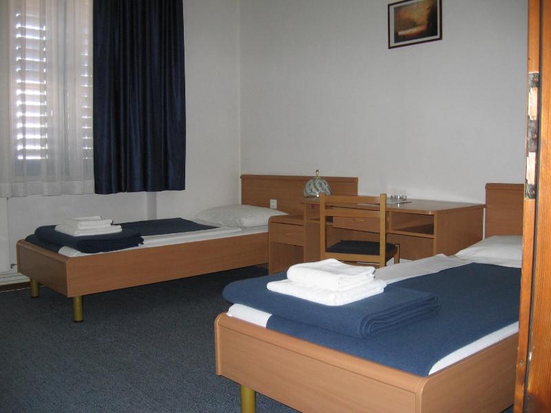 Triple Room image 2