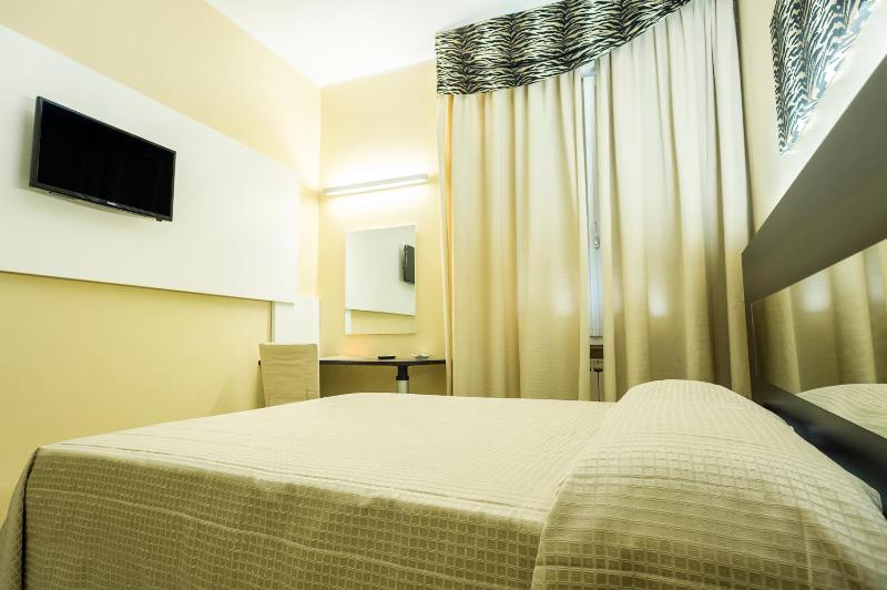 Double or Twin Room (1 Adult) image 4