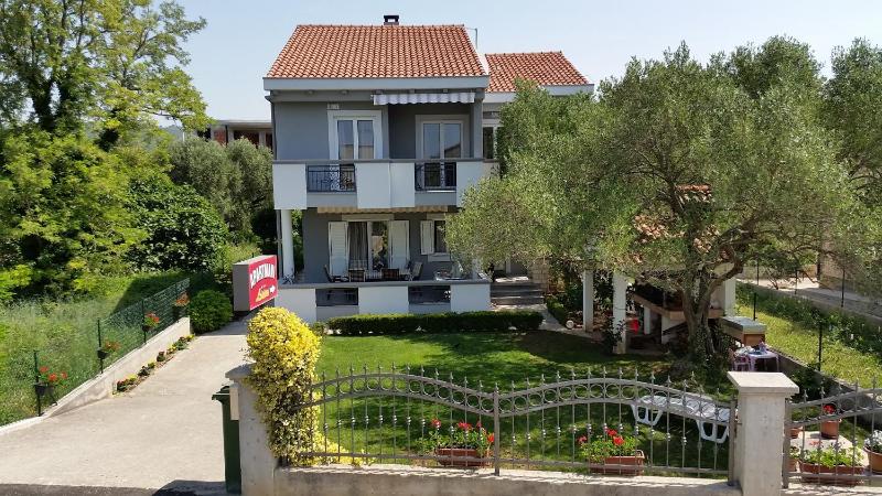 Apartments by the sea Bibinje Zadar - 14338 - image 6
