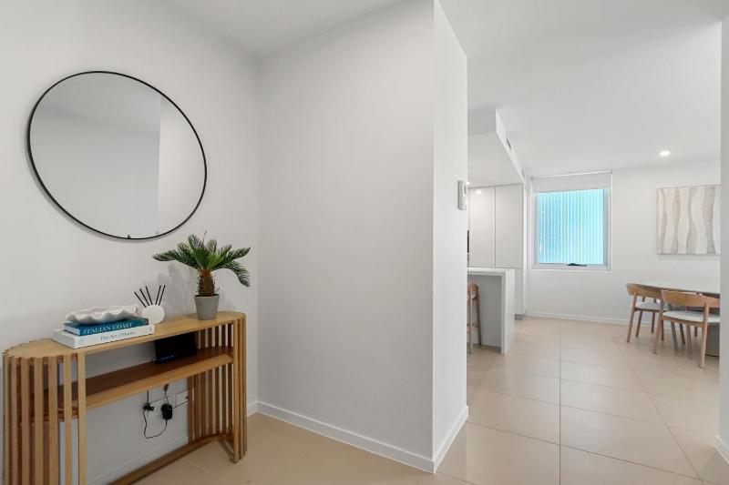Aquaview Unit 302 29 Canberra Tce Kings Beach - image 2