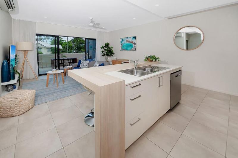 Coastal 2-Bed with Parking & Pool by the Ocean - image 13