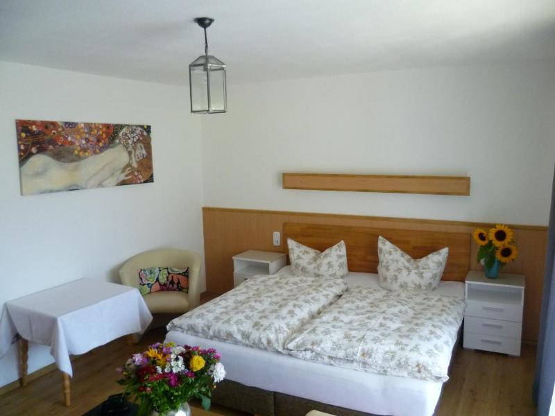 Double Room image 2