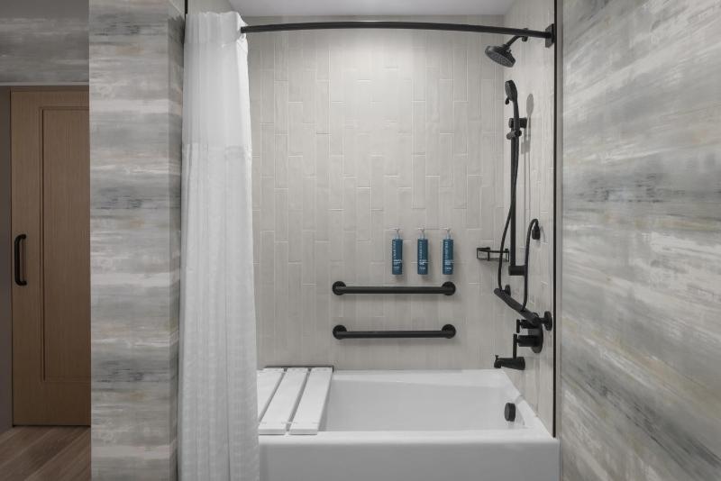 Hilton Jacksonville at Mayo Clinic near Beaches - image 13