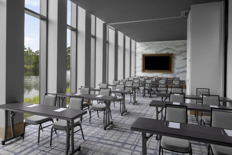 Hilton Jacksonville at Mayo Clinic near Beaches - image 28