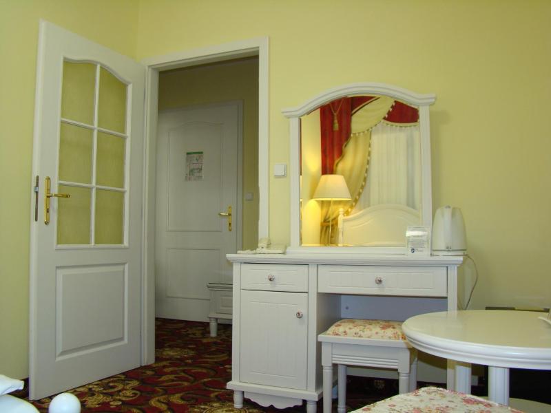 Classic Suite image 3