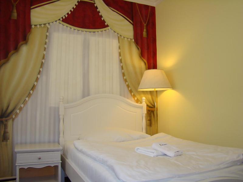 Hotel Saint Petersburg - image 21