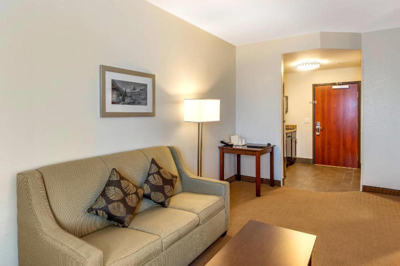 MainStay Suites Near Denver Downtown - image 25