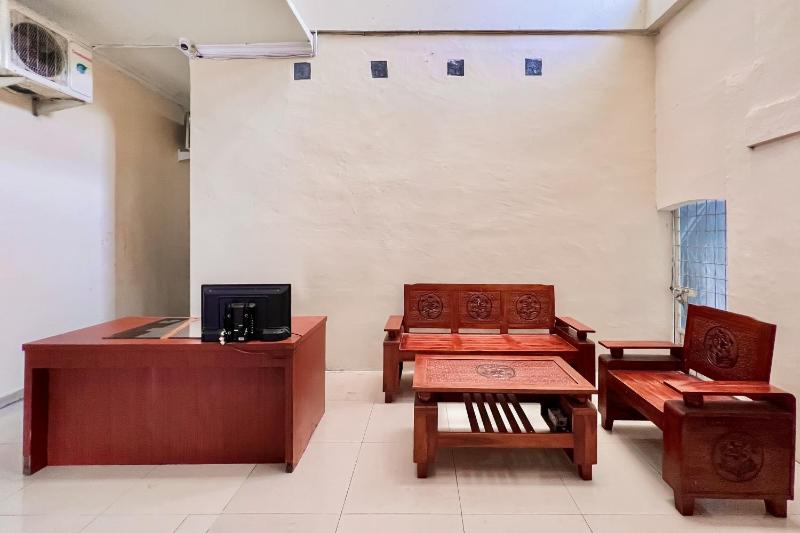 RedDoorz at Golden Gateway Medan - image 15