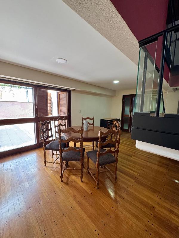 Casa Eusebio Blanco con patio parrilla y cochera en el centro de Mendoza - image 10